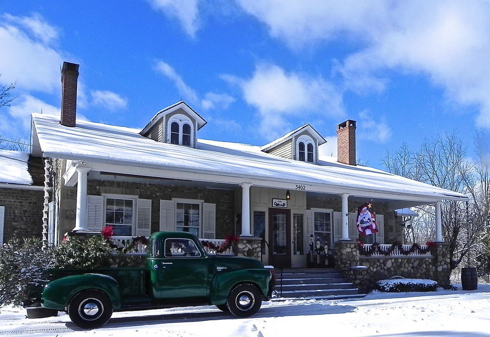 1837 Cobblestone Cottage คานานไดกัว ภายนอก รูปภาพ